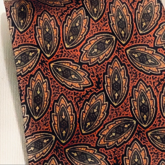 Chanel tie - Picture 2 of 6